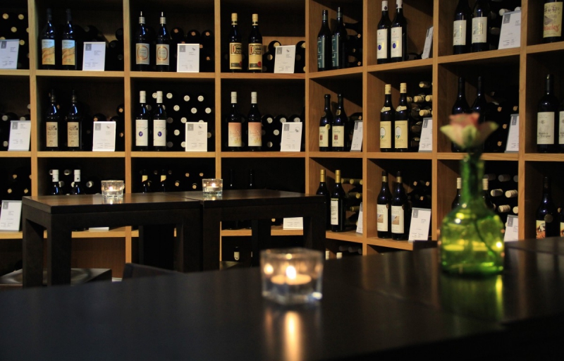 boutique-BERRE LES ALPES-min_wine_vinorama_wine_bottle_cellar_red_wine_wines_storage_wine_rack-1077047